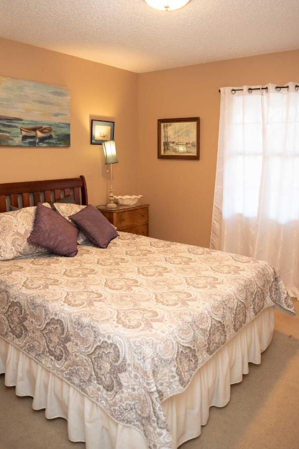 Lakefront Cottage With Private Hot Tub! Buckhead ภายนอก รูปภาพ